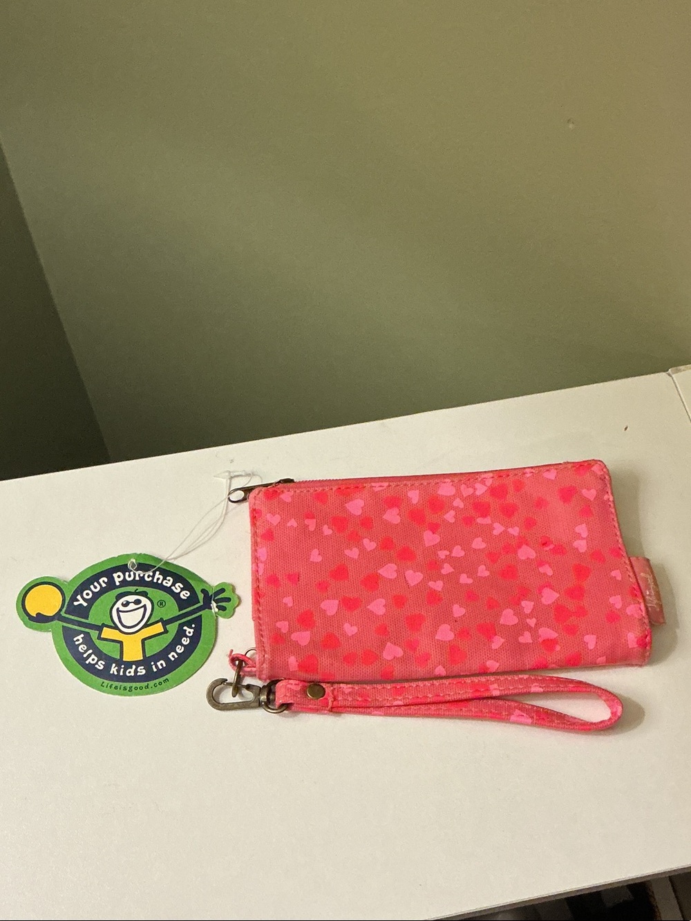 Life Is Good NWT Pink Heart Foldover Wristlet Clutch Wallet Fold Over